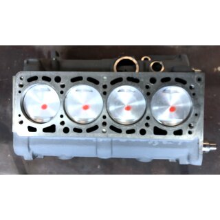 Motorblock mit Kolben und Pleueln 8 Ventiler 2000 Sauger mit Katalysator