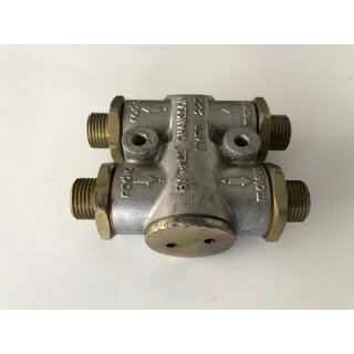 Oilcooler thermostat