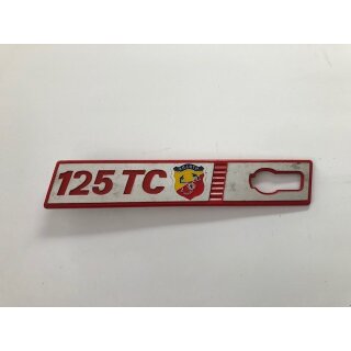 125TC Abarth Schriftzug links