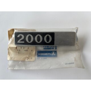 Typenschild "2000" auf Heckklappe